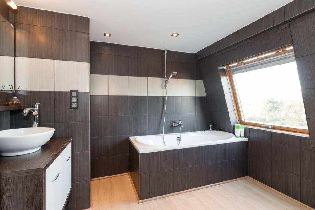 Duplex Appertement Met Zicht Damse Vaart @ Brugge Bruges Exterior foto